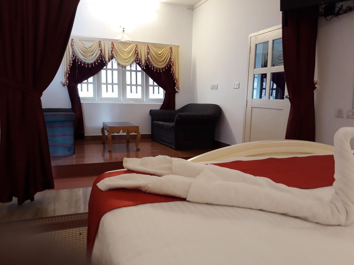 Golden Green Hotel Munnar Exterior photo
