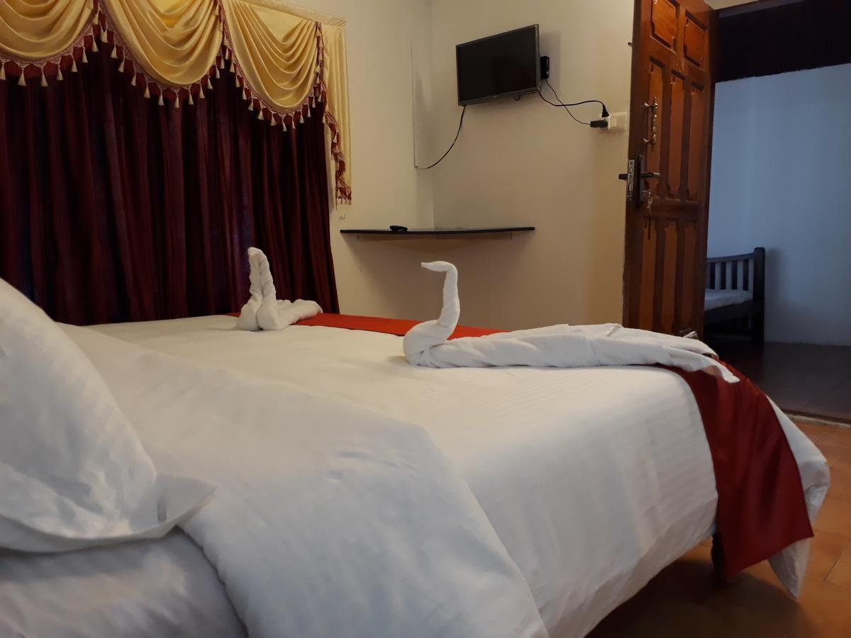 Golden Green Hotel Munnar Exterior photo